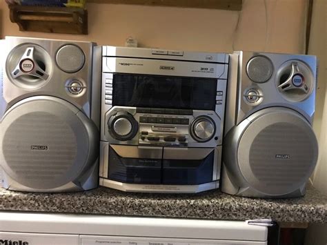 Good Condition Rarley Used Cdfmam Radio And Cassette Player In