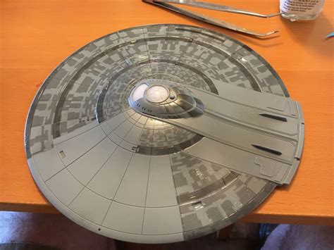 Review Polar Lights Star Trek Discovery Uss Enterprise Model