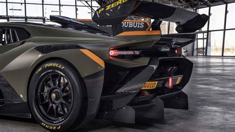 Lamborghini Huracán Super Trofeo Evo 2 racer revealed previews