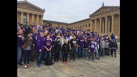 Vikings Fans Take Over Rocky Steps With Skol Chant In Philadelphia