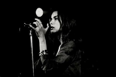 Mazzy Star Into Dust 538 From So Tonight That I Might See