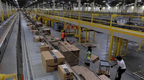 Robot Releases Bear Repellant Inside Amazon Warehouse 24