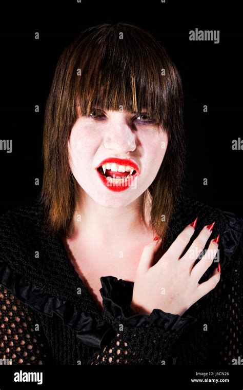 Teen Teeth Scary Monster Vampire Frightening Fang Girl Girls Teen Teeth