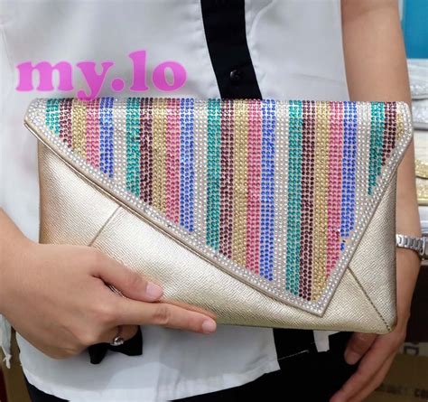 Kode warna hexadesimal tersusun dari kombinasi huruf dan angka dengan diawali dengan tanda '#'. KODE : 7612 WARNA BLACK, GOLD, SILVER SIZE 30X20CM HARGA ...