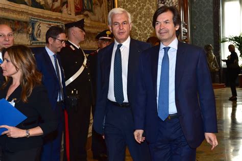 Appendice alla relazione annuale sul 2015 pdf 2.0 mb. Manager, giudici e banchieri alla Relazione annuale di ...