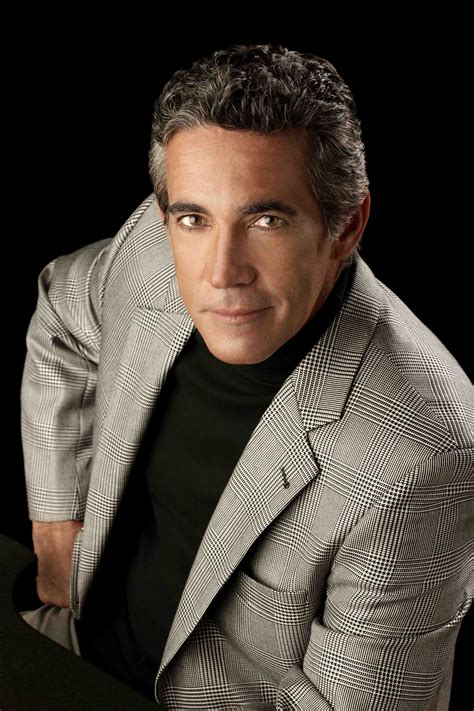 Irán castillo confirma su protagónico al lado de daniel arenas en nueva telenovela. TvBoxShow | Series Aurora