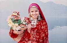 kashmiri dress kashmir jammu wedding traditional holiday dresses culture dogra costumes beautiful clothing wool honeymoon
