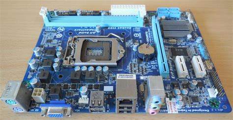 Gigabyte Ga H61m Ds2 Rev12 Mainboard Intel H61 Sockel 1155 Ddr3 Pcie