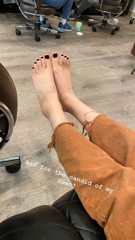 Jenny Mollens Feet