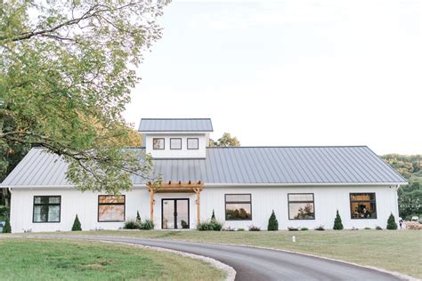 The Wilds A Modern Farmhouse Inspired Wedding Venue In Indiana With An
