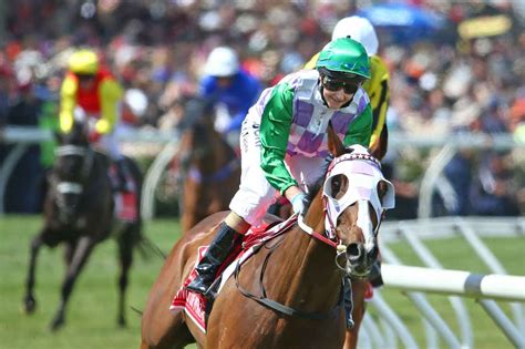 She is the youngest daughter of paddy and mary payne. Fitness of Michelle Payne a concern: owner