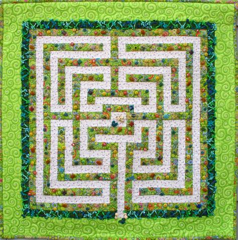 A Maze Quilt Labyrinth Art Art Quilts Labyrinth Design