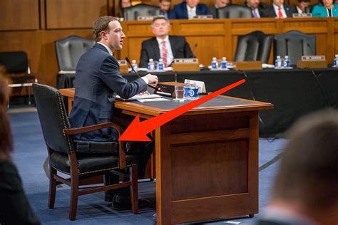 Mark Zuckerberg Used A Booster Seat To Testify To Congress Business Insider