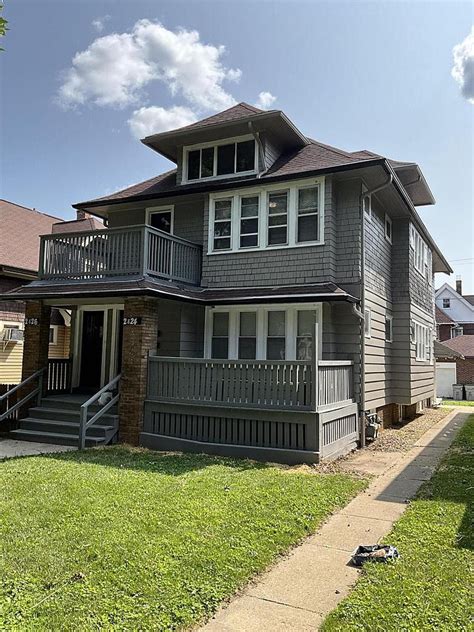 2824 North 44th Street Unit 2826 Milwaukee Wi 53210 Zillow