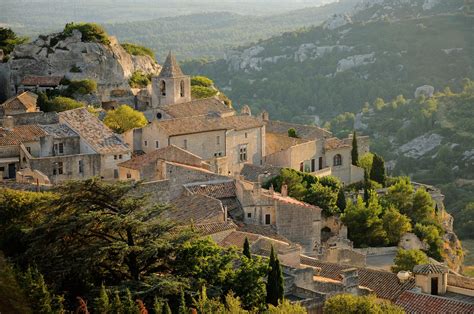Les Plus Beaux Villages à Visiter Dans Le Sud De La France Vogue France