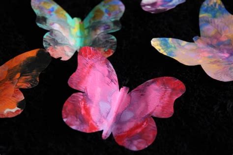 Gorgeous Symmetrical Butterfly Craft For Kids With Printable