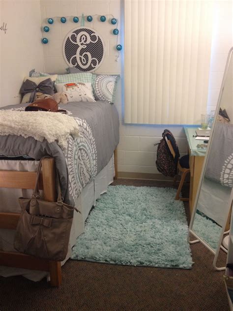 First college dorm room! #usf #usf18 #magnolia building | Dorm room