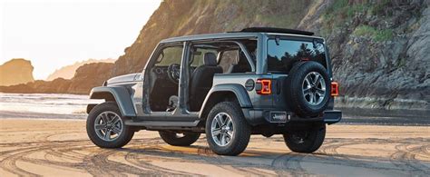 Wrangler Unlimited Sahara 20l Sky One Touch™ Power Top Debut 株式会社gst