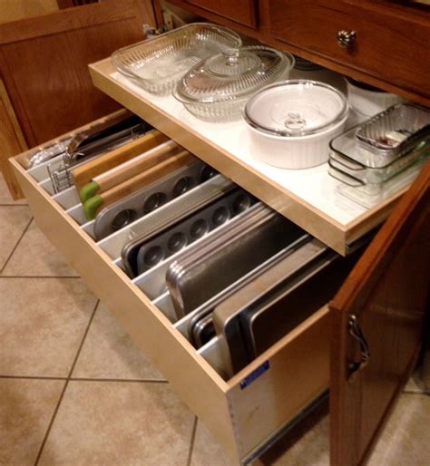 To line the jig up perfectly with the cabinets, attach two short boards to the long and short sides of the jig, meeting in the corner. Kitchen #cabinet #drawer #layout | Future Dream Home Third ...