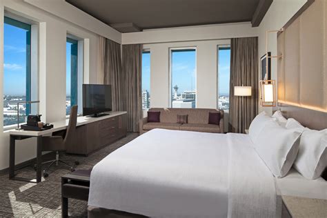 Fairmont century plaza sunshine suites at 616 st. H Hotel Los Angeles Curio by Hilton | Official Site