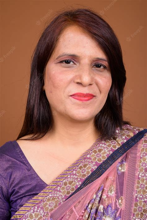 premium photo mature indian woman wearing sari indian traditional clothes