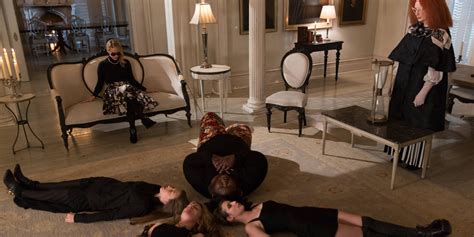 American Horror Story Coven Finale Recap The Supreme Emerges Huffpost