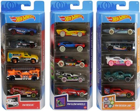 Amazon Hot Wheels Variety Fun Pack Bundle Of Scale