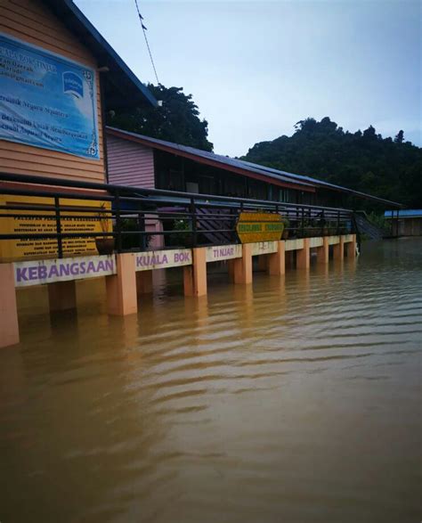 Boleh email kami di paranormalpgi@gmail.com. Banjir: Seramai 1,191 murid di Sarawak terjejas, lima ...