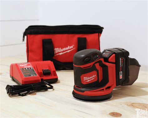 Claim your free milwaukee decal by joining heavy duty news™, the trusted source of new milwaukee solutions, events, contests and more. Milwaukee Cordless Random Orbit Sander Tool Review - Her ...