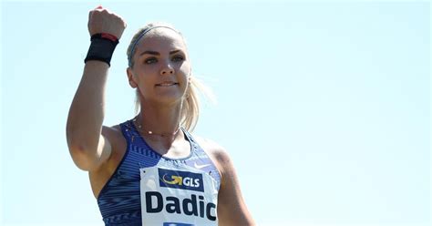 Maybe you would like to learn more about one of these? Ivona Dadic stellt einen Stunden-"Weltrekord" im ...