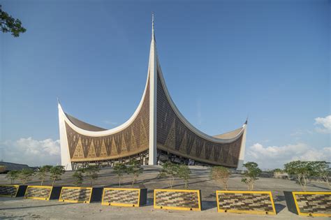 Masjid Raya Sumatera Barat Where Your Journey Begins