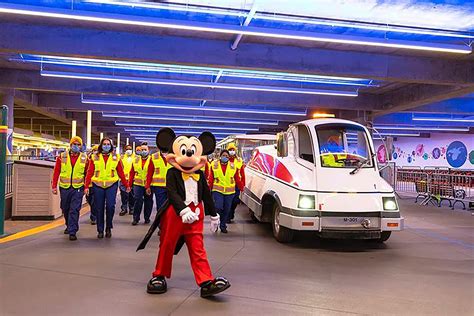 Tram Service Returns To Mickey And Friends Pixar Pals Parking