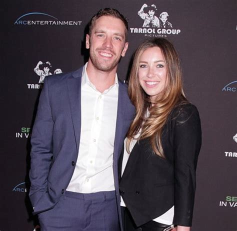 Bret Harrison With His Wife Lauren Zelman Celebrities Infoseemedia