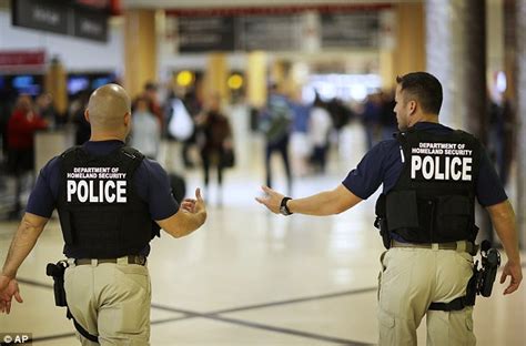 Armed Guards Take Over Nations Airports On Busiest Travel Days Of The