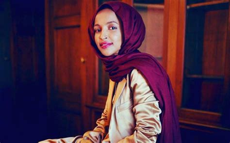 Mau Tampil Kece Simak Yuk Gaya Hijab Hijabers Influencer Ini