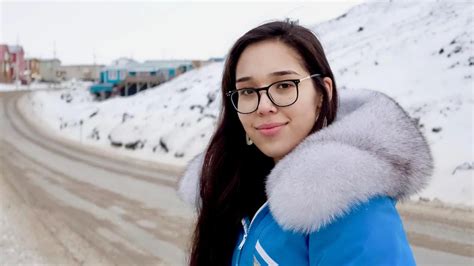 Mumilaaq qaqqaq announced in late october that she would be taking eight weeks off on advice from her doctor following a housing tour in nunavut. « L'enfant qui danse » défendra le territoire canadien du ...