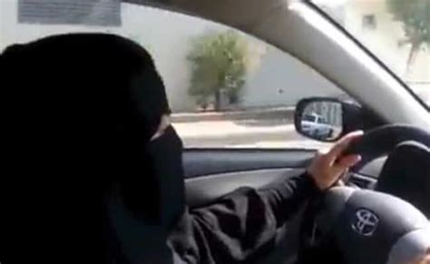 After Saudi Lifts Ban University To Open Driving School For Women World Is Crazy