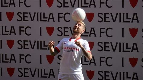 Check out his latest detailed stats including goals, assists, strengths & weaknesses and match ratings. "Es un orgullo vestir una camiseta que vistió Maradona ...