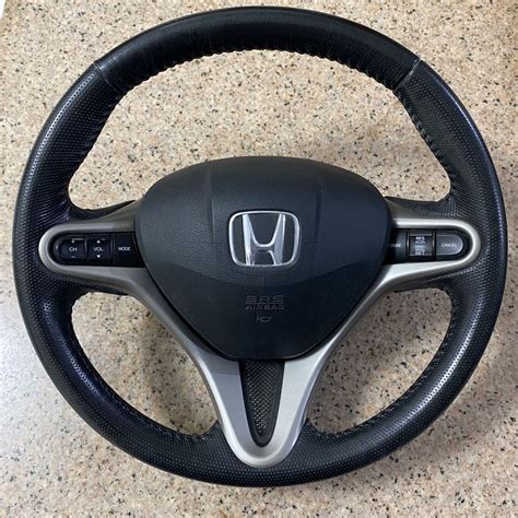 Honda Civic 8th Generation Style Customizable Steering Wheel Lupon