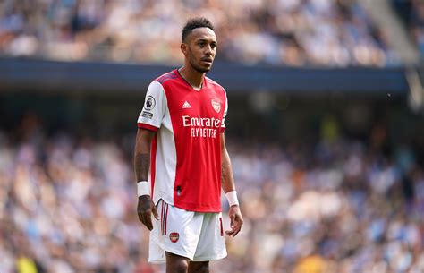 Pierre Emerick Aubameyang Insists Arsenal Must Pull Together As A Team