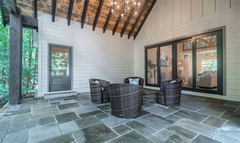 Find your dream home in 11937. Stunning Modern Farmhouse In The Heart Of Roswell in ...