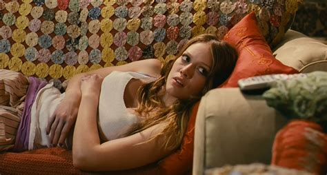 Nackte Hilary Duff In According To Greta