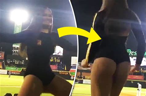 Clip Of Cheerleader Shaking Her Booty In Tiny Hotpants Goes Viral