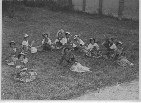 Unknown Women Sitting And Relaxing Vintage Bw Photo 1934 Ca For