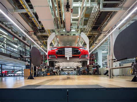 Tesla S New Model 3 Assembly Line Is In A Tent Elon Musk Says Business Insider