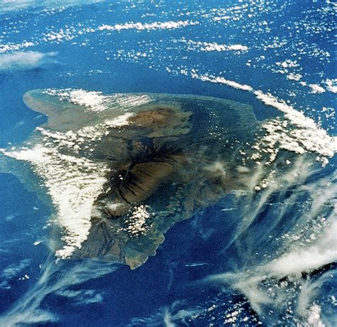 View Of Hawaii Island From Space Shuttle Columbia Photograph By Nasa