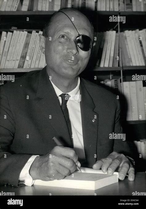 General Moshe Dayan Hi Res Stock Photography And Images Alamy