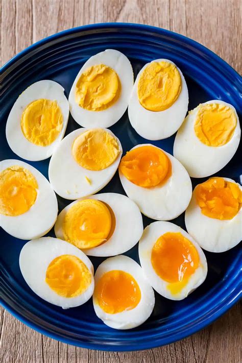 Perfect Boiled Eggs Every Time Natashaskitchen Com