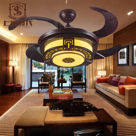 Although it doesn't have extravagant blades despite its large size, the ceiling fan is not as heavy as you imagined. Dining Room Ceiling Fans With Lights For well Dining Room ...