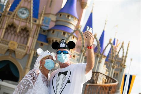 Walt Disney World Reopens As Coronavirus Cases Surge In Florida Wgno